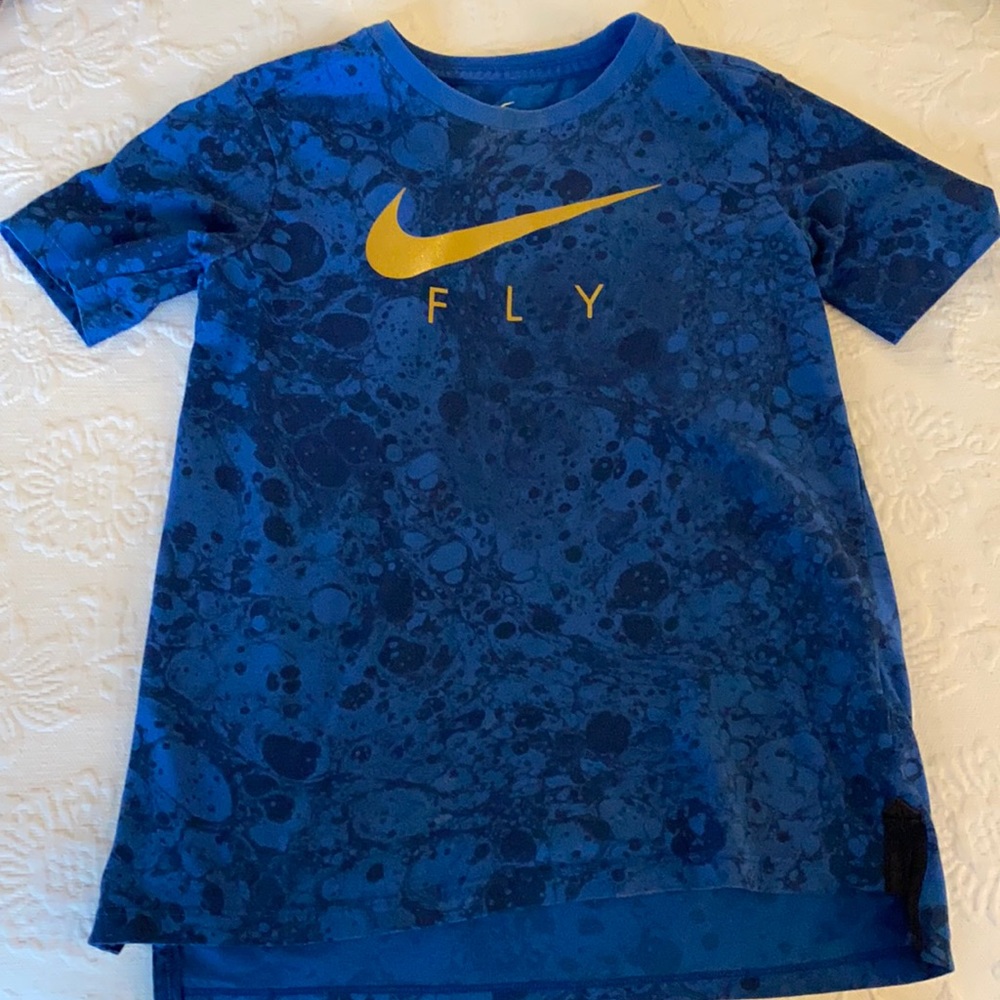 Youth M Nike Dri-fit T shirt
